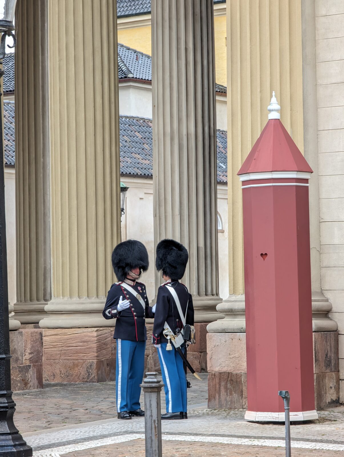 Amalienborg relève de la garde